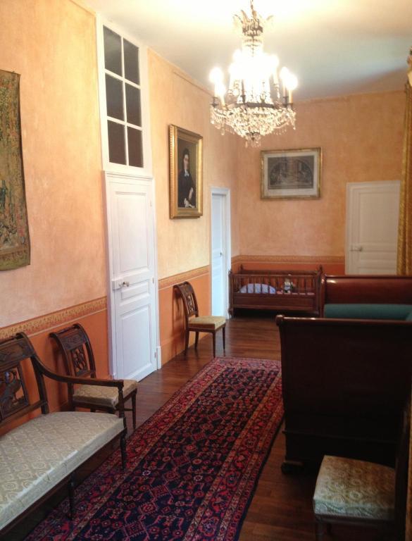 Chateau De Villars Villeneuve-sur-Allier 객실 사진
